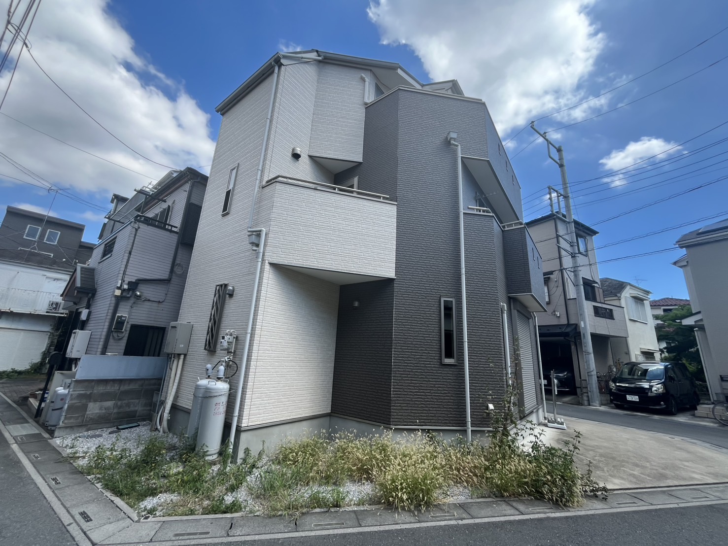 【富士見市】築10年の木造３階建住宅を買取いたしました